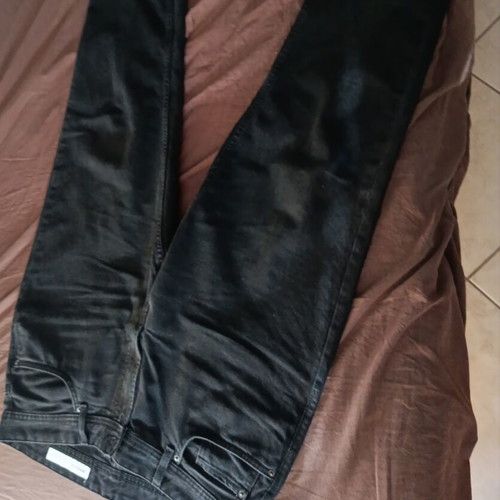 Black men's pants like new, size 44