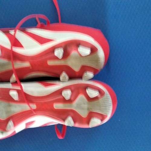 Adidas Predator football shoes like new, red