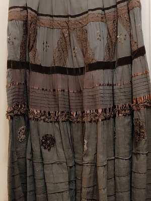 Zara maxi skirt with embroidery, like new, brown, size M 38 10