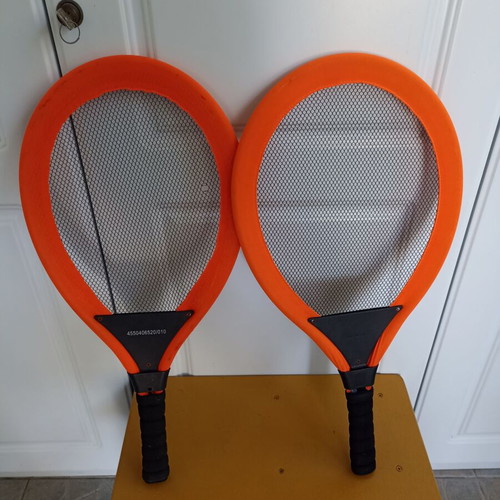 Badminton rackets pair like new, lightweight with foam handles