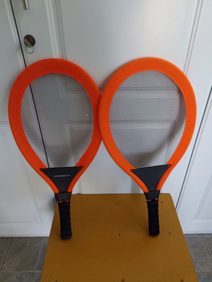 Badminton rackets pair like new, lightweight with foam handles
