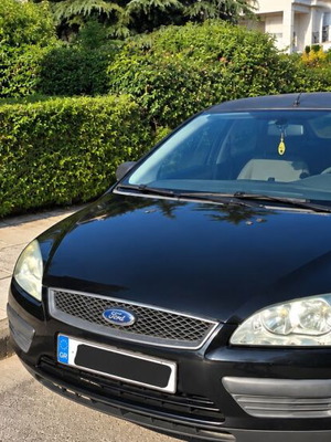 Ford Focus 1.4 80hp 2006 κομπακτ, χειροκίνητο, μαύρο