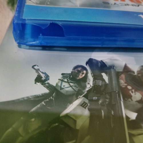 PlayStation 4 games like new, The Division with broken case, Destiny