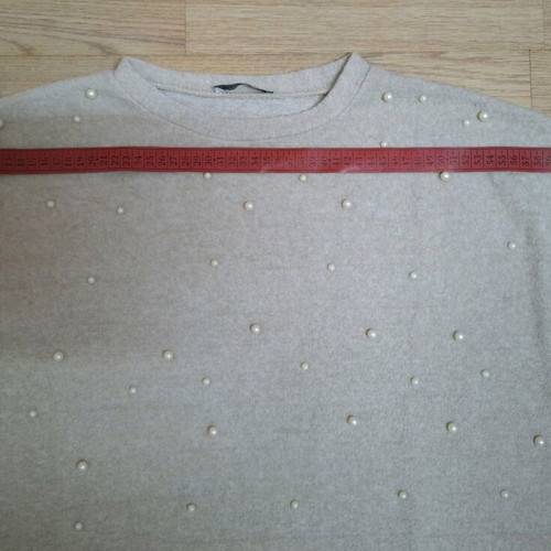 Zara pullover with 3/4 sleeve like new, beige with pearl beads