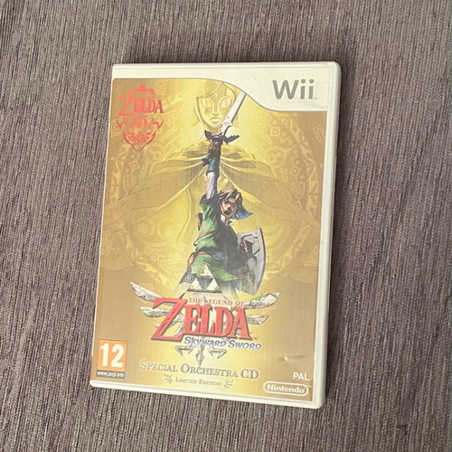 Zelda Skyward Sword Orchestra CD like new, Limited Edition for Nintendo Wii