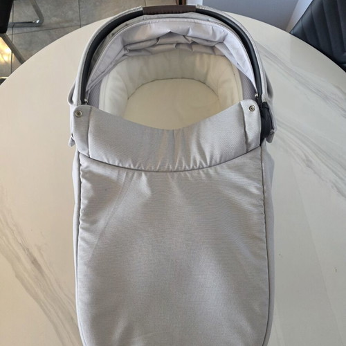 Port Bebe Cybex like new