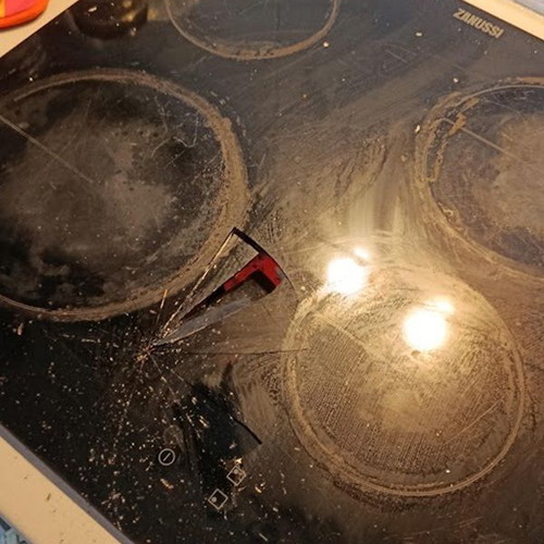 Zanussi ZHRN641K Ceramic Hob used with broken glass for spare parts