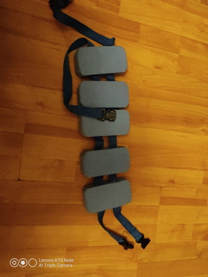 Adjustable foam swim buoyancy belt used