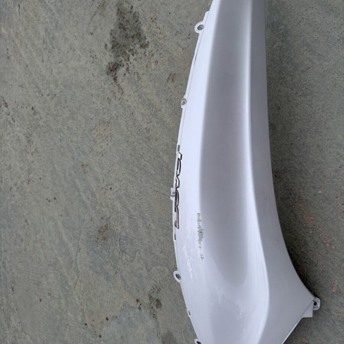 Left side panel Piaggio Beverly 2019 used, genuine without broken mounts