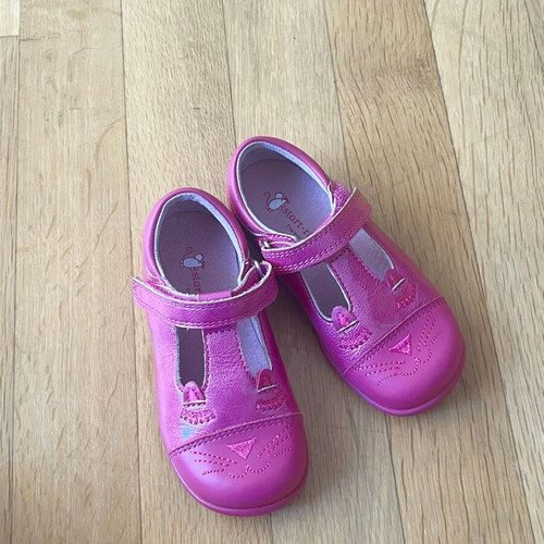Start-Rite Pink Leather Mary Janes Shoes like new