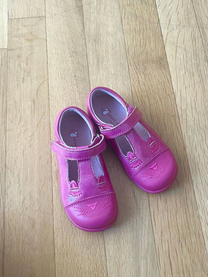 Start-Rite Pink Leather Mary Janes Shoes like new