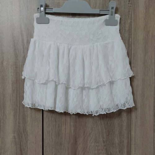 H&M lace mini skirt with frills for girls 9-10, size 134-140
