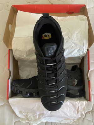 Nike Vapormax VM black sneakers