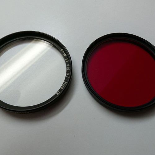 Set of 2 52mm camera lens filters like new