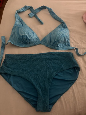 Swimsuit set XL used, elastic bottom