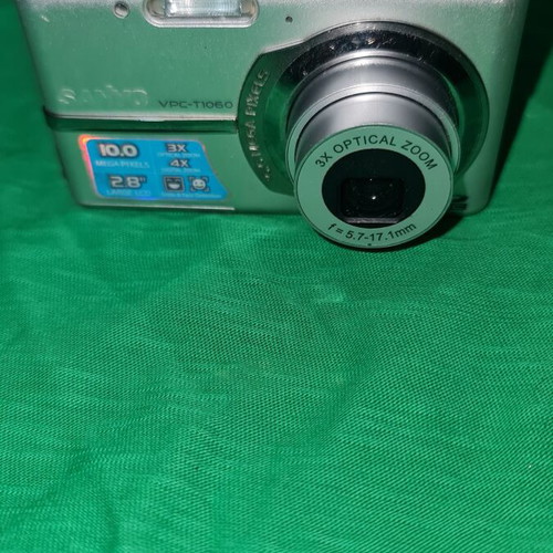Sanyo 10 Mgp Camera used with memory card and battery