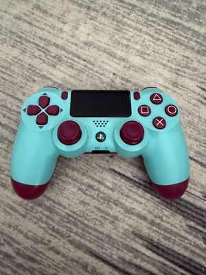 Sony PS4 controller turquoise used with faulty right joystick