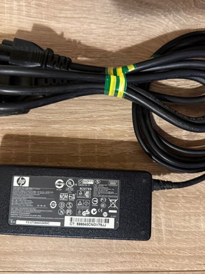 HP AC Adapter 90W used, model PPP012H-S