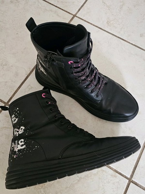 Боти Geox употребявани, кожени, размер 39, черни