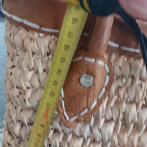 Straw city handbag like new, beige and brown