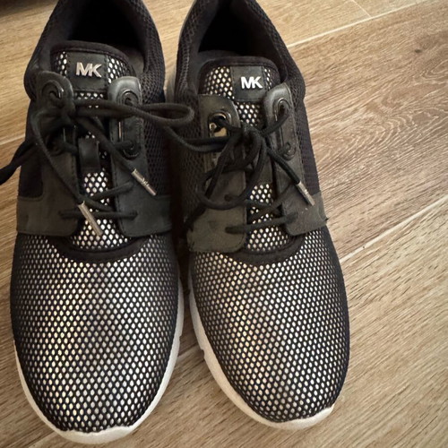 Michael Kors athletic shoes like new, size 40.5, black and silver
