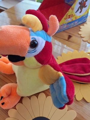 Plush parrot new, sound repeating toy