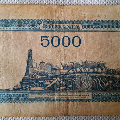 Romanian 5000 Lei banknote used, dated August 21, 1944