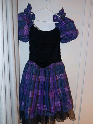 Vintage dress like new with velvet and taffeta, size M