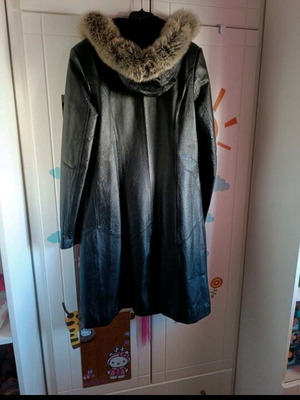 Leather coat like new, black, with removable lining and hood, size S