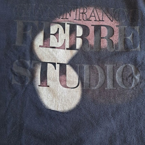 Gianfranco Ferre XL black T-shirt like new, cotton