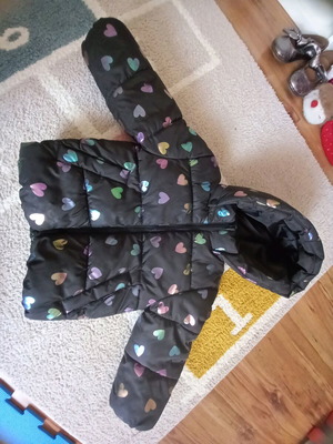 Μπουφάν φουσκωτό παιδικό H&M μεταχειρισμένο με κουκούλα και καρδιές για 2-4 ετών