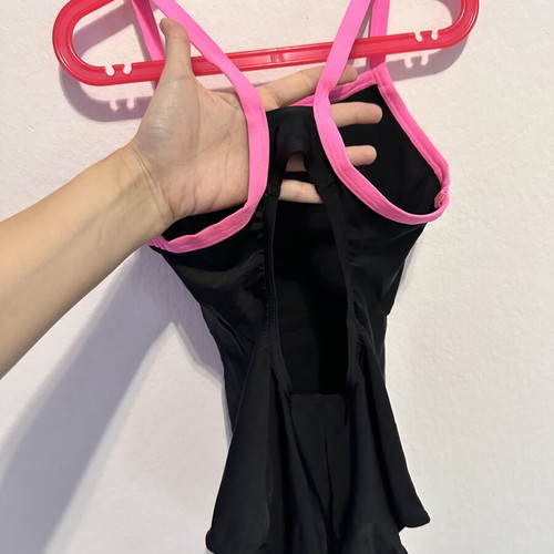 Speedo swimming swimsuit black with fuchsia, size 16 years / XS-S