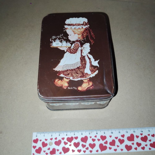 Sarah Kay tin box used with wear and dents