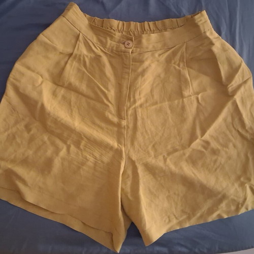 Moutaki yellow shorts size L, like new, SS 2025 collection