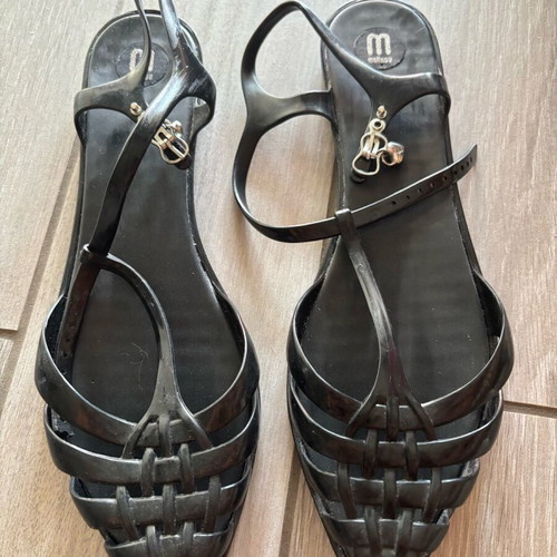 Melissa flat sandals size 40 like new, black