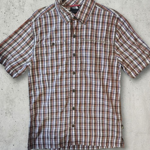The North Face men's plaid short sleeve shirt size S like new