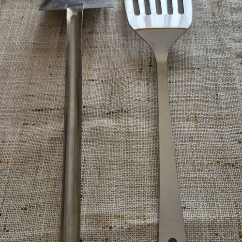 Spatulas used, set of two pieces