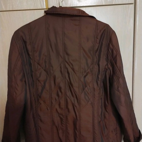 Seasonal thin jacket like new, burgundy color 4XL