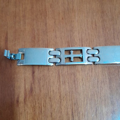 Men's bracelet like new, silver color