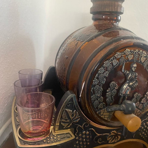 Vintage βαρελάκι με ποτηράκια σαν καινούργιο