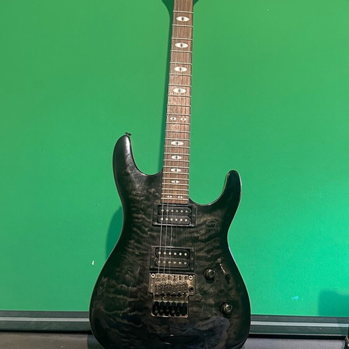 Dean Vendetta 4F Black Quilt guitar like new (2010)