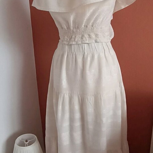 Long skirt set with crop blouse like new, beige, size M
