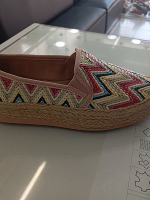 Bottero espadrilles made in Brazil, colorful, comfortable sole