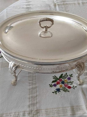 Serving set like new