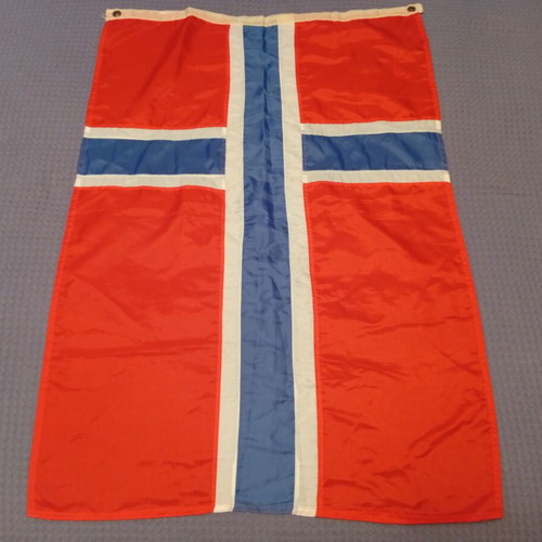 Norwegian Flag like new, 100 x 68 cm