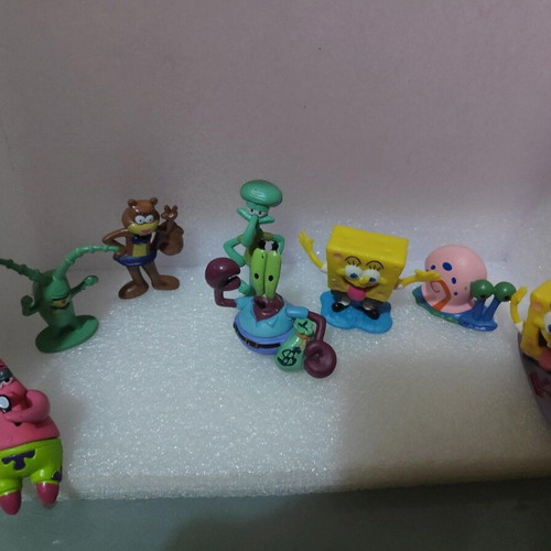 Spongebob Squarepants figure set like new, 8 collectible characters