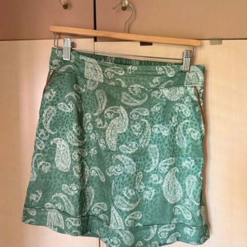 Lynne satin shorts like new, size L 40 12
