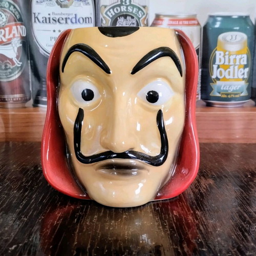 Lá Casa de Papel Netflix mug new