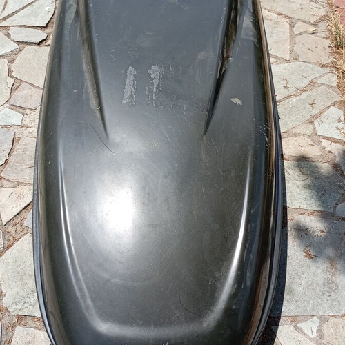 Hyundai Car Roof Box 75 Lt used with minor damage