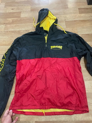 Thrasher Magazine men's half zip jacket like new, size M